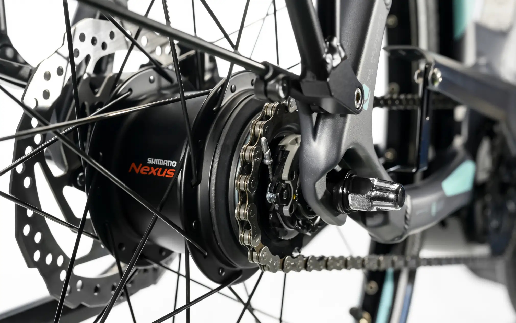 VTC Electrique Femme Moteur Central Bosch 26 Pouces Gepida Gris 400-49 – Image 6