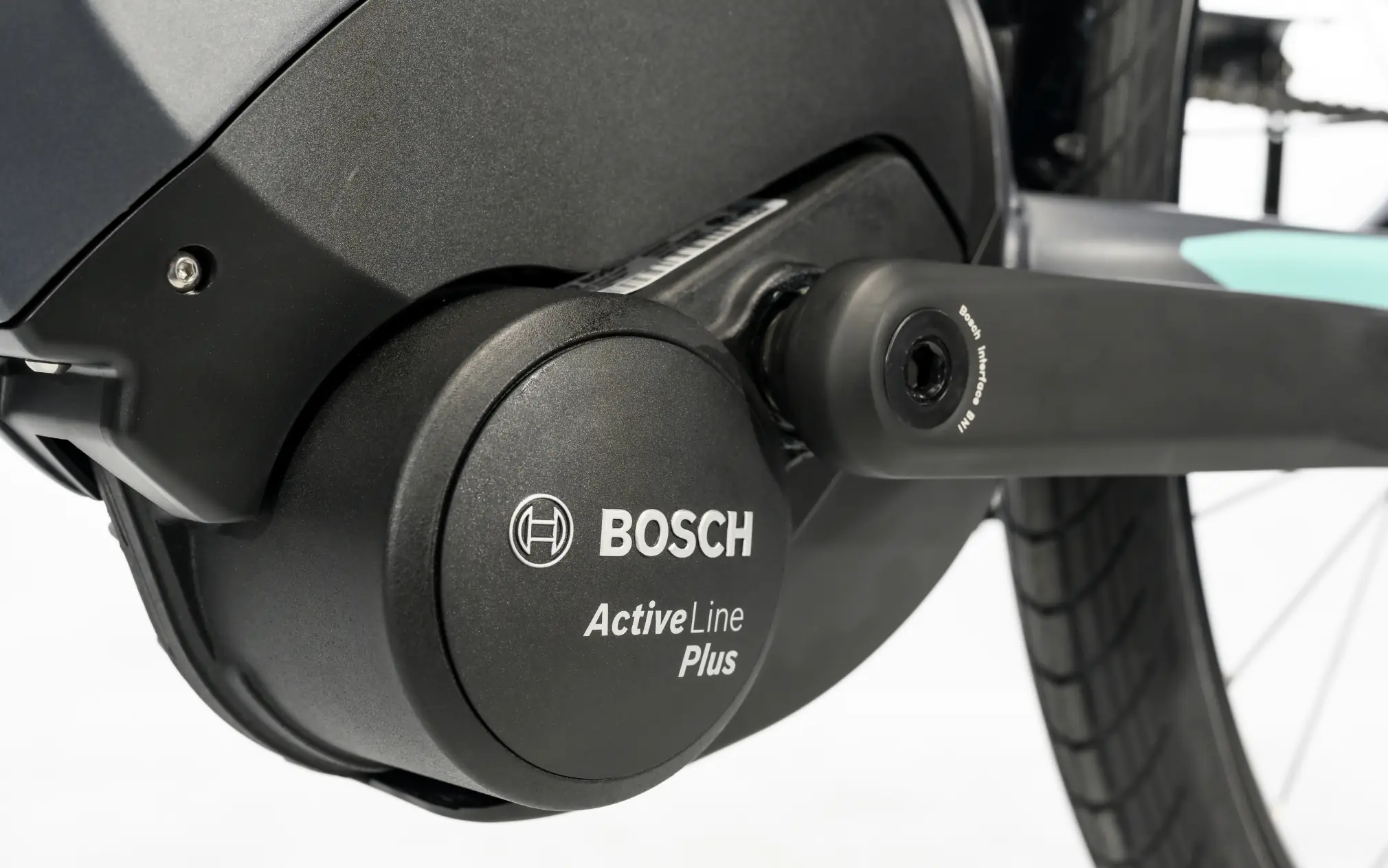 VTC Electrique Femme Moteur Central Bosch 26 Pouces Gepida Gris 400-49 – Image 5